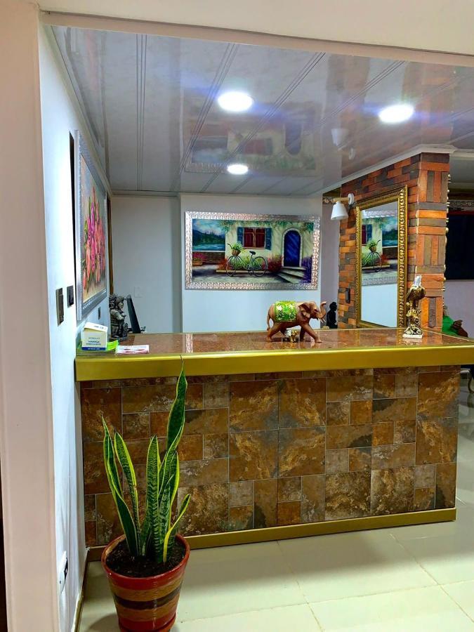 Hotel Torre Primavera Medellín Buitenkant foto