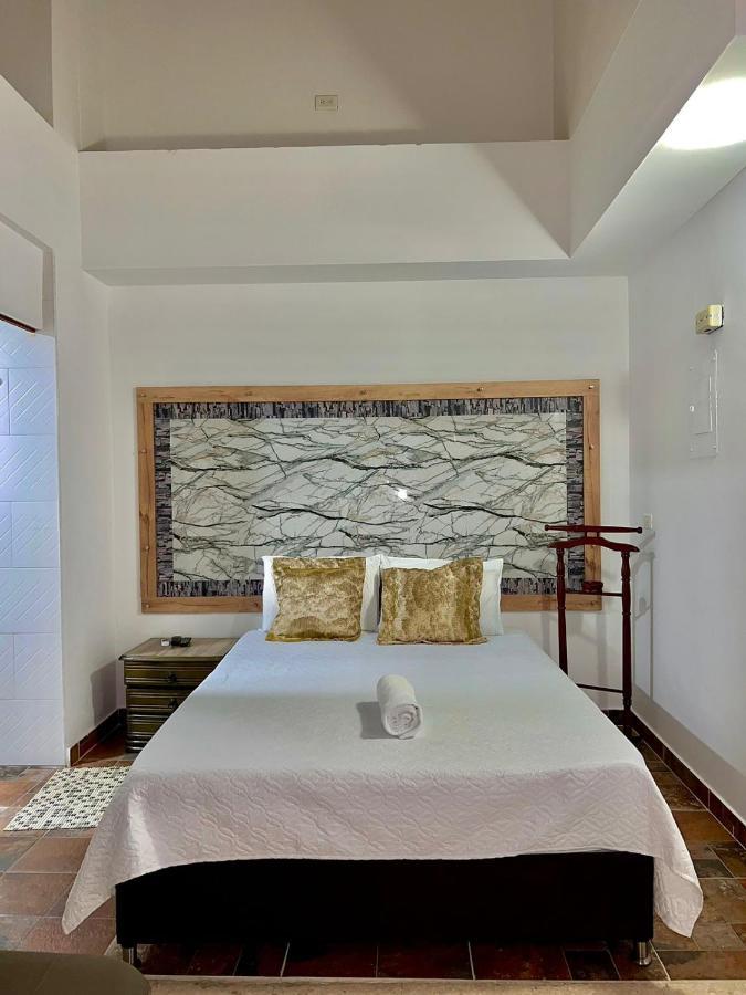 Hotel Torre Primavera Medellín Buitenkant foto