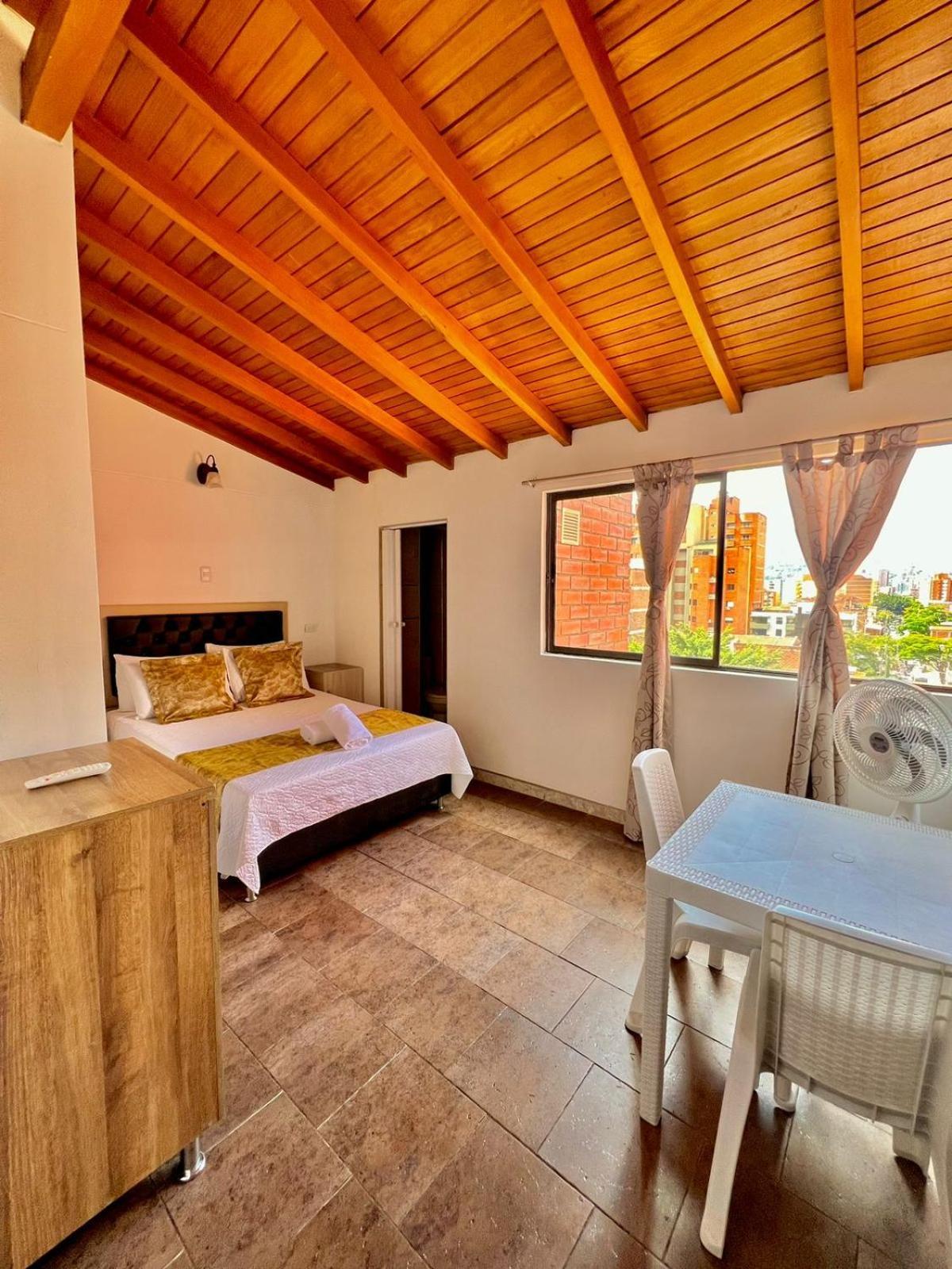 Hotel Torre Primavera Medellín Buitenkant foto