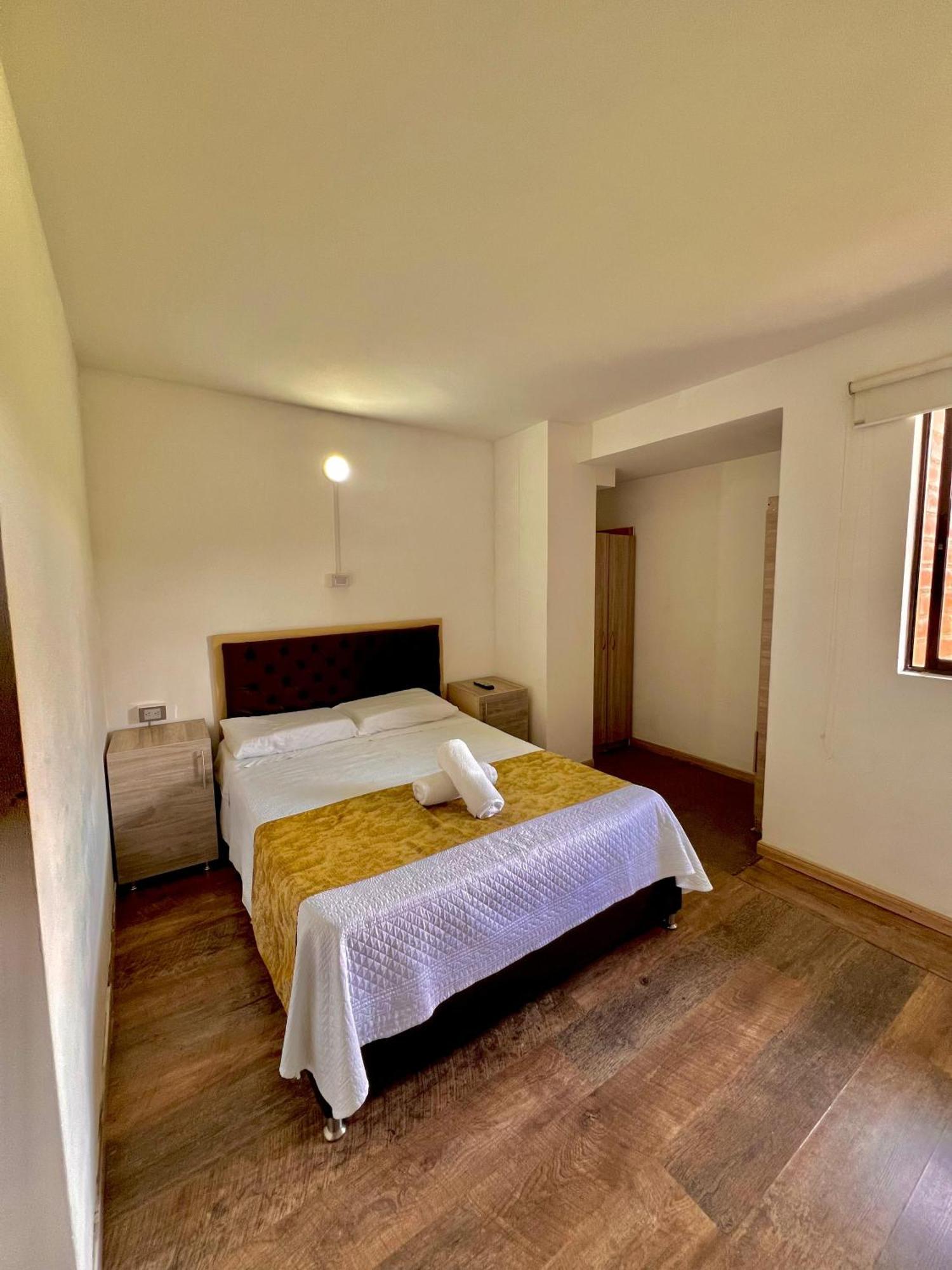 Hotel Torre Primavera Medellín Buitenkant foto