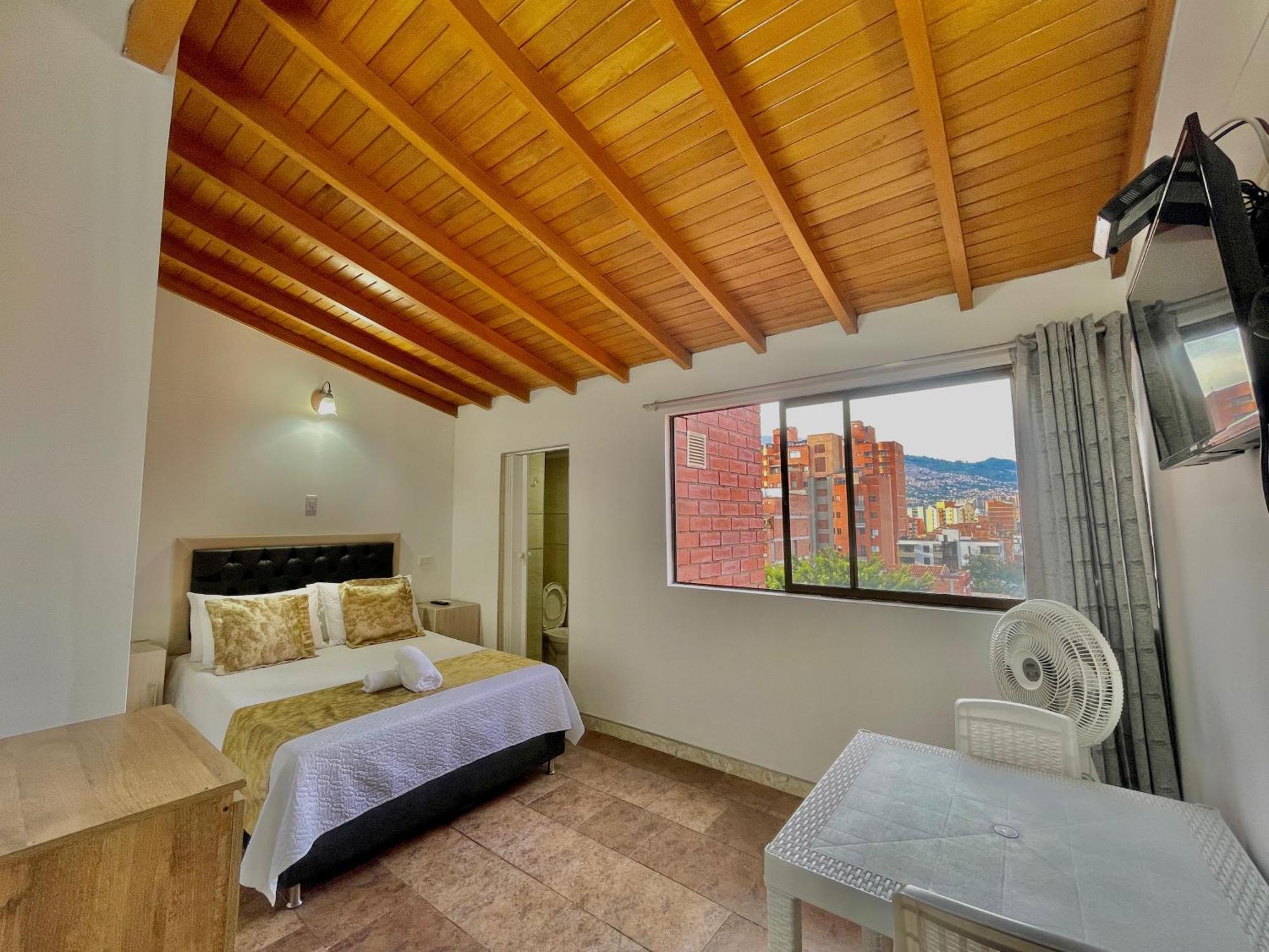 Hotel Torre Primavera Medellín Buitenkant foto