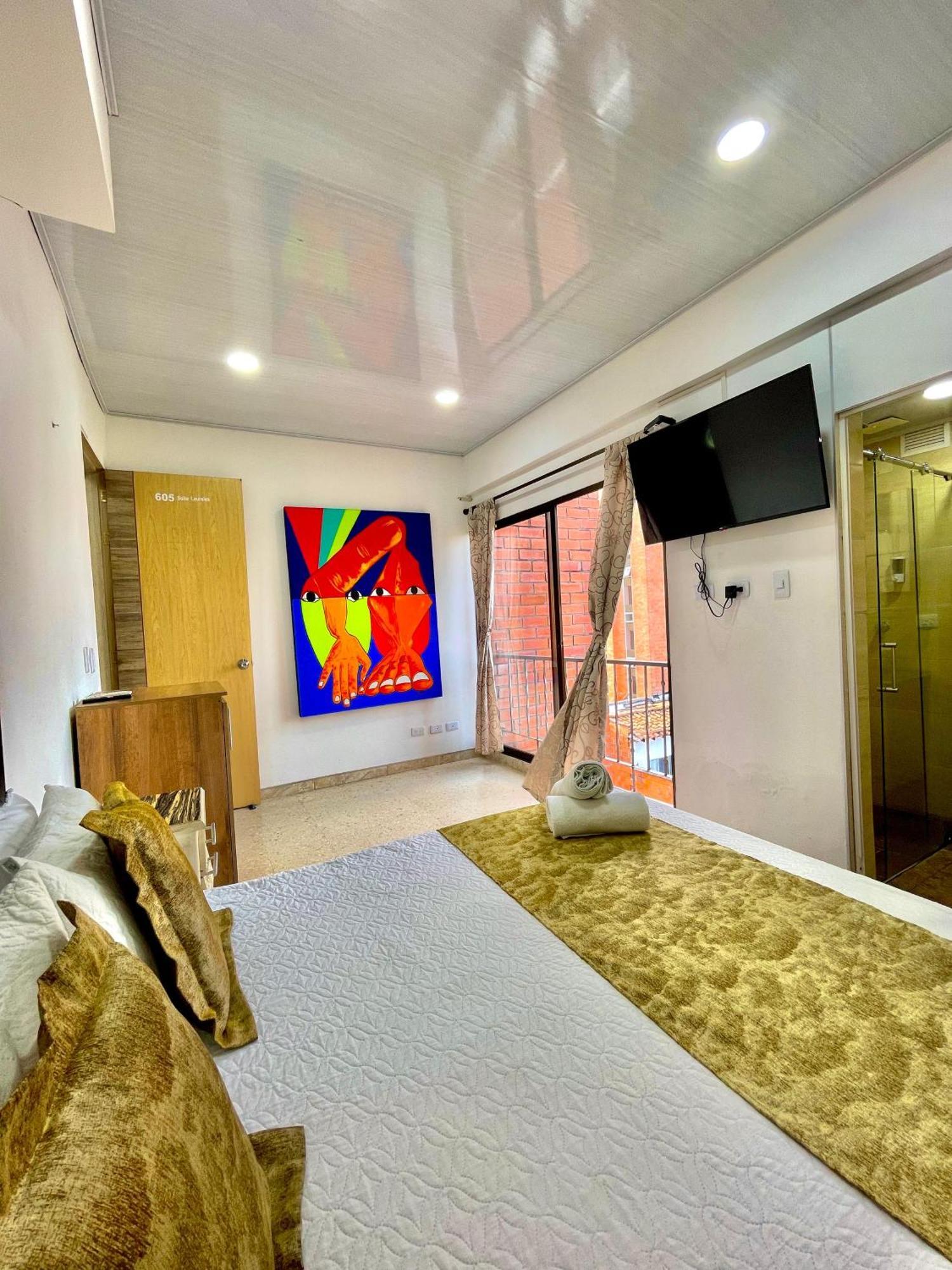 Hotel Torre Primavera Medellín Buitenkant foto